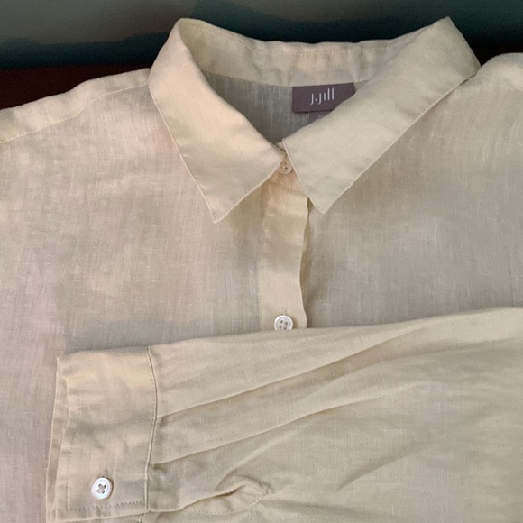 J.Jill Linen shirt.  Size Petite XL.  Pale  yellow - Picture 3 of 6